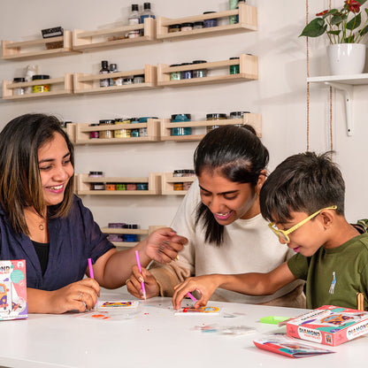 DIY Diamond Painting Kit for Children - Fun Craft Activity with Tool & Gems - Improves Focus, Creative Gift for Kids 6+